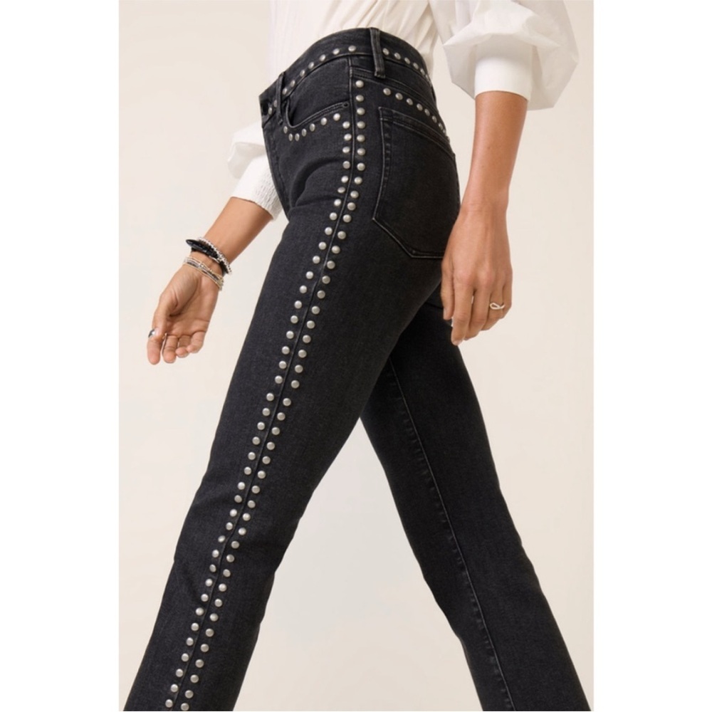 GOOD AMERICAN
Good leg Straight Black Ash Studded/ Revolve
Jeans Size 4 NWT